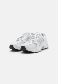 Sneakers 530 bianco - YES SHOPSneakersNEW BALANCEU530CSE-IT 44