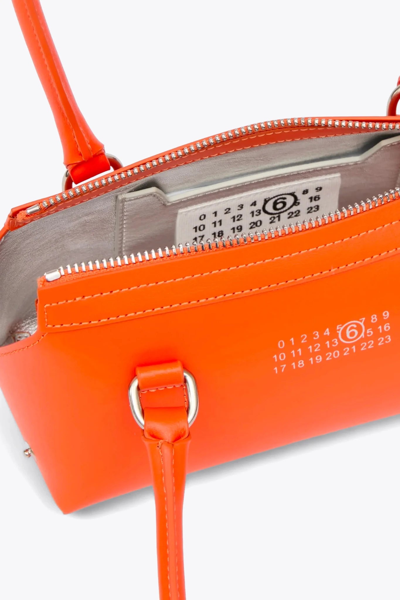 Bauletto Shoulder Bag J Mini arancio - YES SHOPBorse a spallaMM6 MAISON MARGIELASB6ZH0039-Taglia unica7149185235771