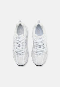 Sneakers 530 bianco - YES SHOPSneakersNEW BALANCEU530CSE-IT 44