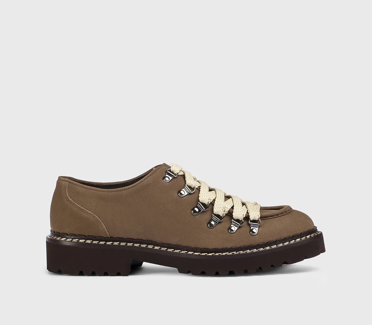 Scarpa stringata con ganci beige in suede - YES SHOPScarpe elegantiDOUCAL’SDU2736PHISUF288TM39
-IT 38