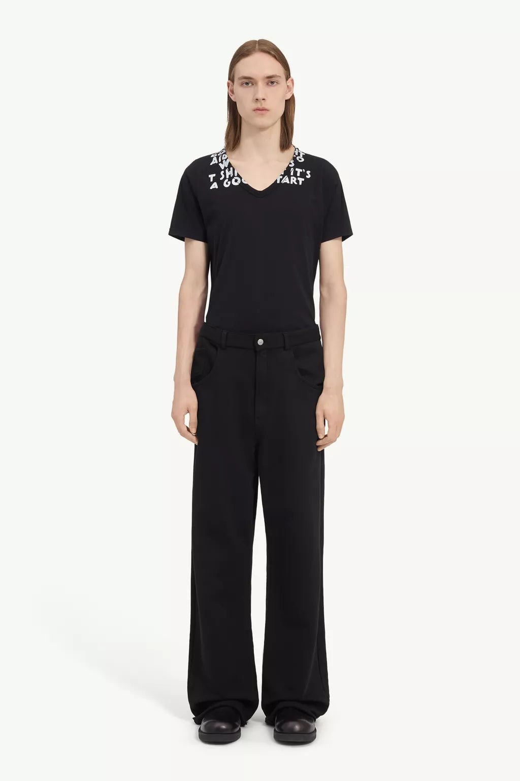 Pantalone in tuta nero 5 tasche con logo - YES SHOPPantaloniMM6 MAISON MARGIELASH0KA0077M25025-XXS5217175569871