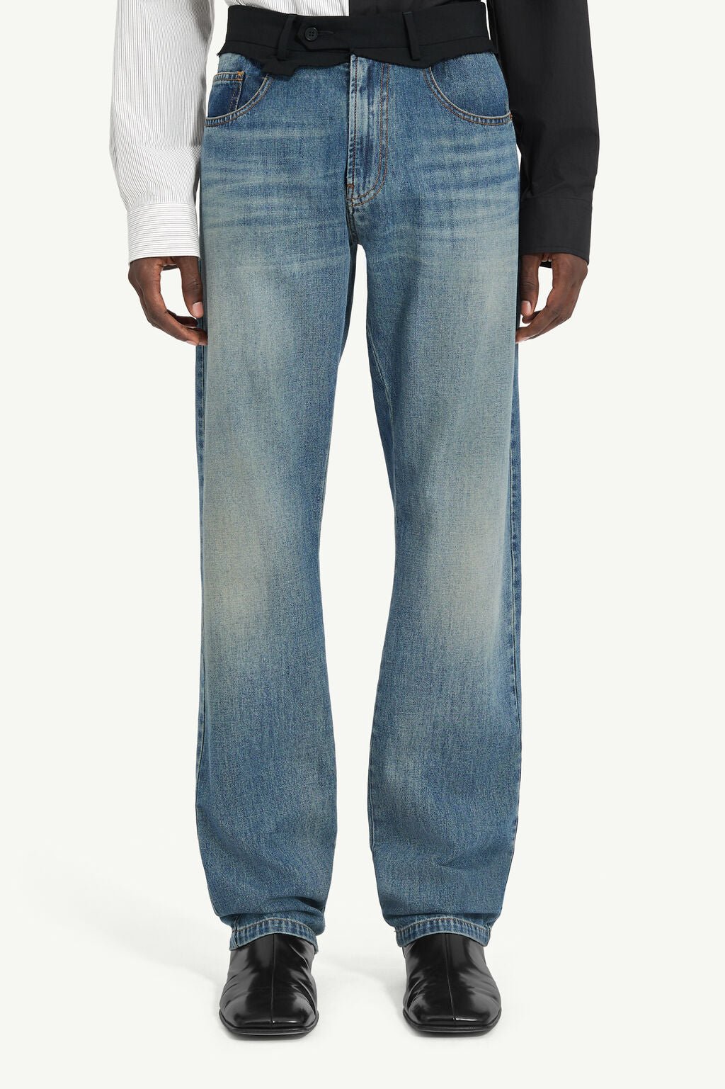 Jeans con vita ricostruita in nero - YES SHOPJeansMM6 MAISON MARGIELASH0LA0032M30055961-W253672305742771