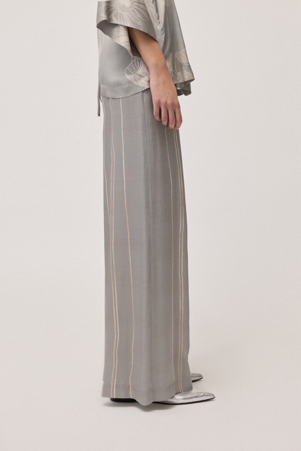 Pantaloni palazzo azzurri in raso di viscosa gessato effetto pennellato - YES SHOPPantaloniOTTOD'AMETP0058-IT 34