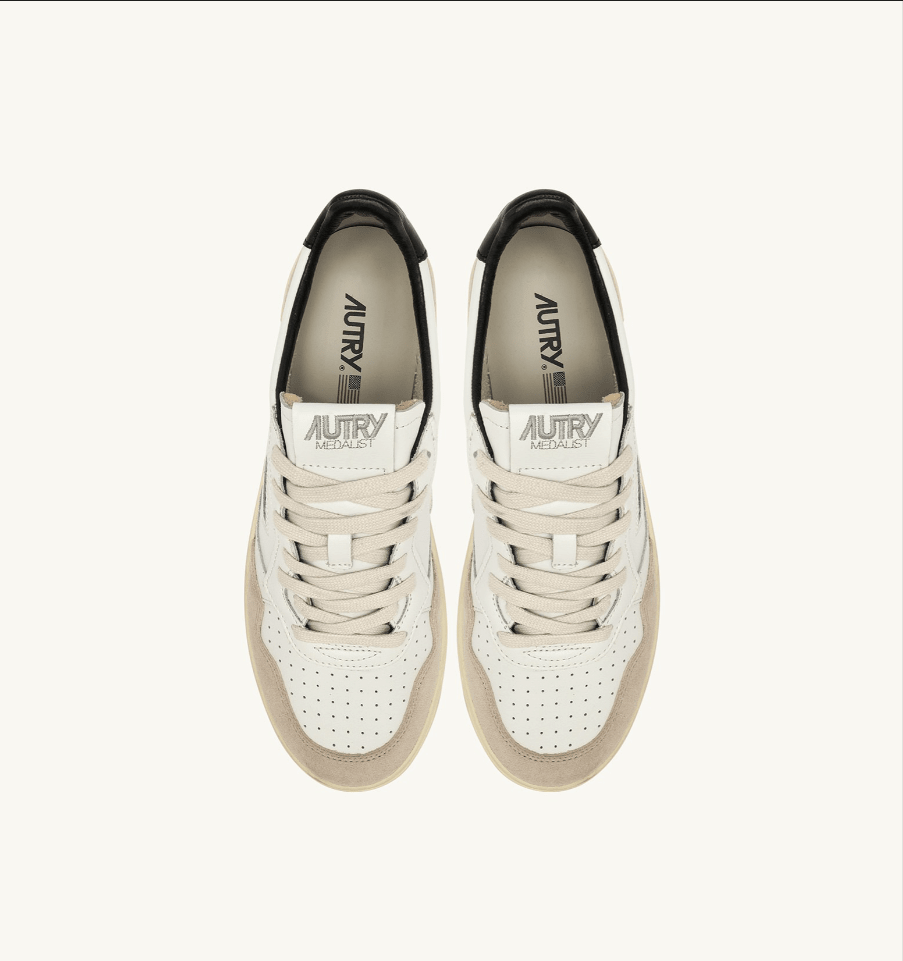 Sneakers medalist low in suede e pelle bianca con lettering - YES SHOPSneakersAUTRYAULM - MA04
-IT 38