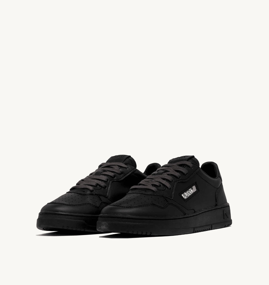 Sneakers medalist low in pelle total black - YES SHOPSneakersAUTRYAULM - SG16-IT 388582305742771