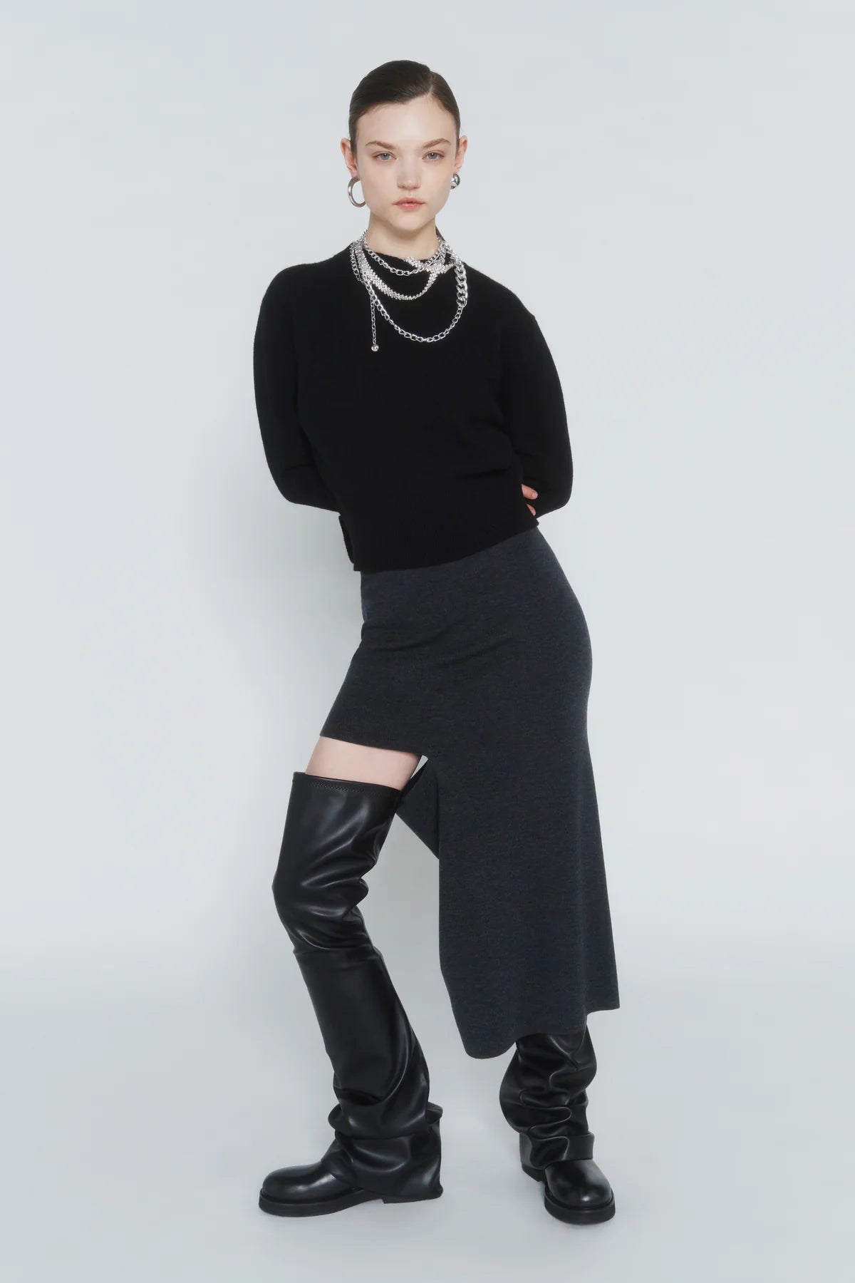 Maglia in lana nera con collana gioiello a cascata - YES SHOPMaglieCIRCUS HOTELH6WR10-IT 34
