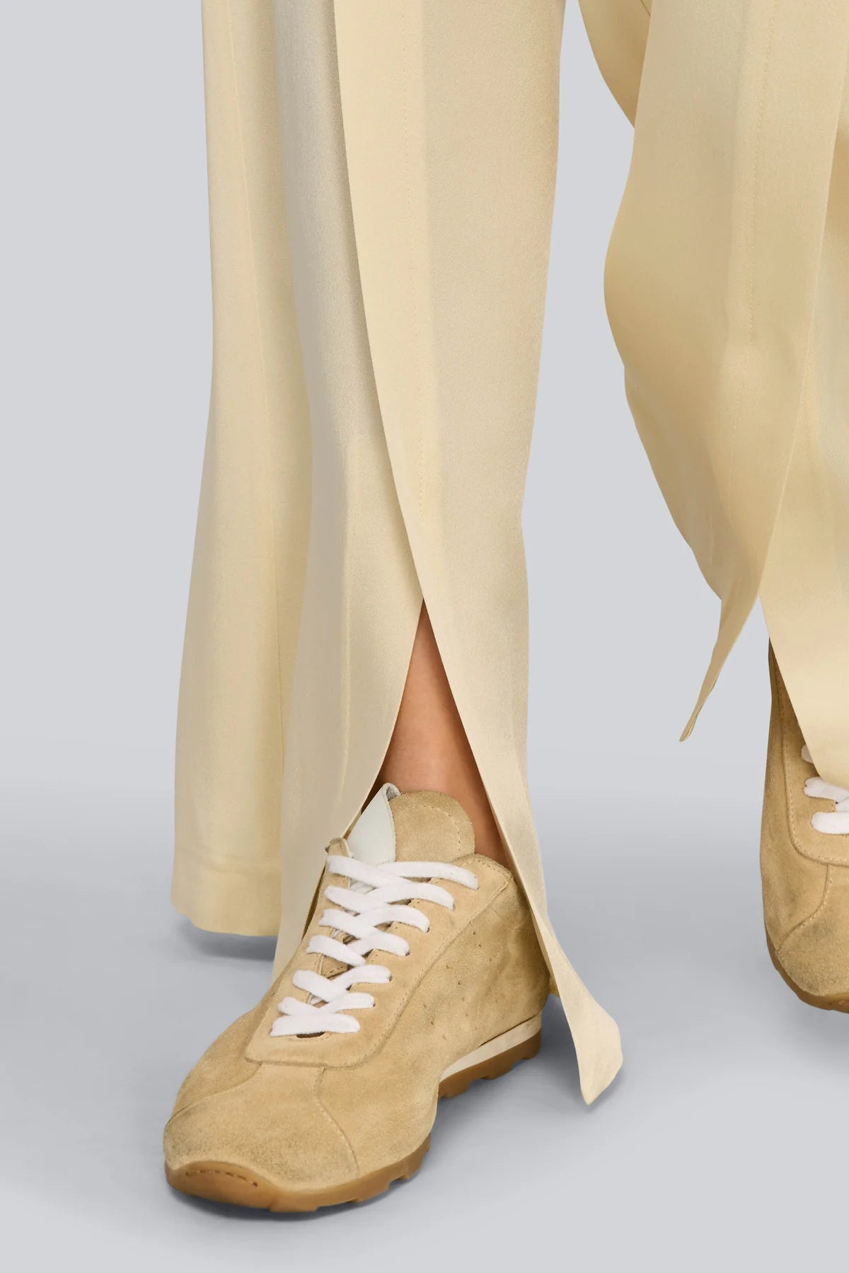 Pantalone Giuditta in satin burro con spacco sul fondo - YES SHOPPantaloniSEMICOUTURES6WM32-IT 345062596669871