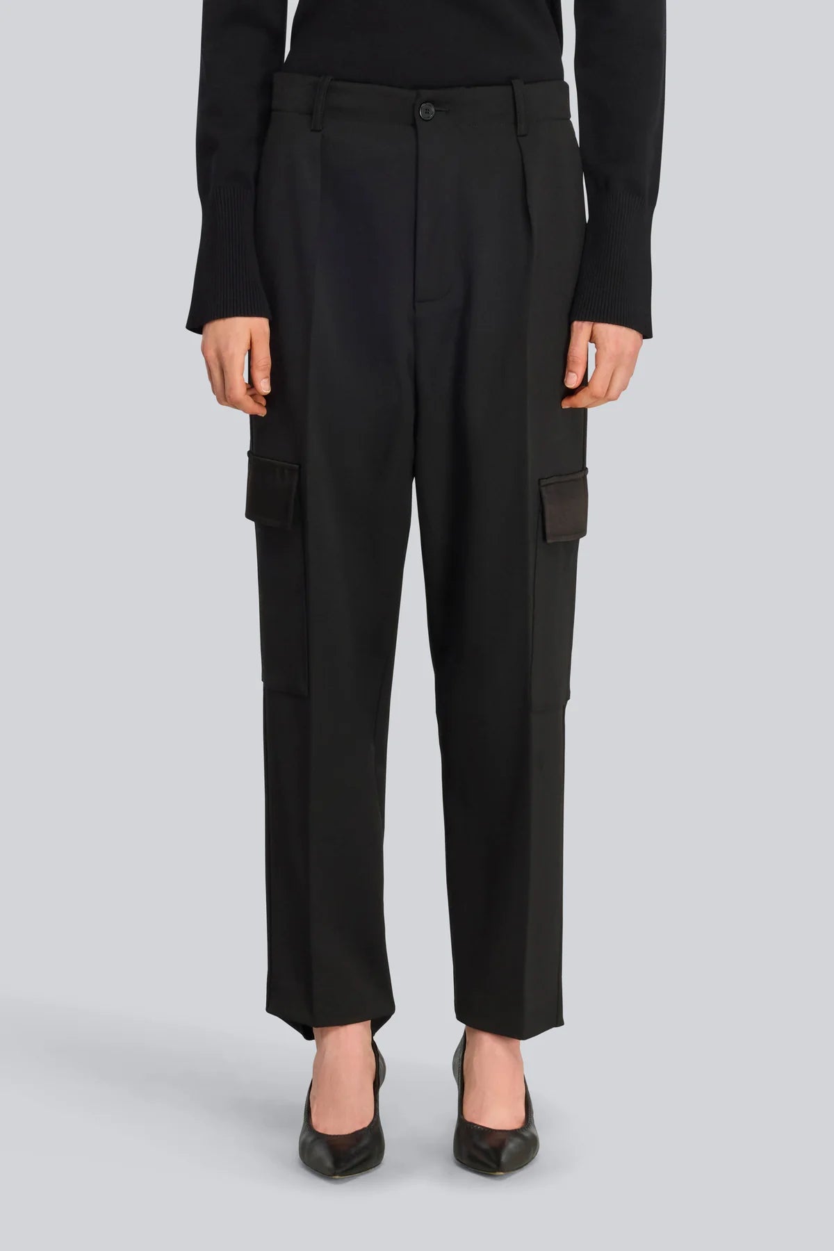 Pantalone Justina nero con dettagli in satin - YES SHOPPantaloniSEMICOUTURES6WO16-IT 345262596669871