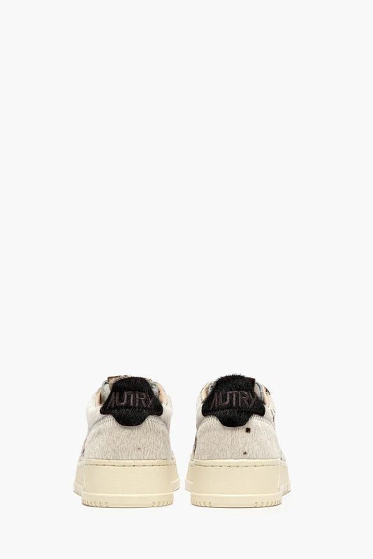 Sneakers medialist low in cavallino nero e muccato - YES SHOPScarpe sportiveAUTRYAULW-JA05-IT 365050440454871
