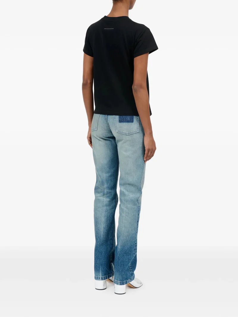 T-shirt slim in cotone nera con firma logo - YES SHOPT-shirtMM6 MAISON MARGIELAS62GD0216/M86-XXS