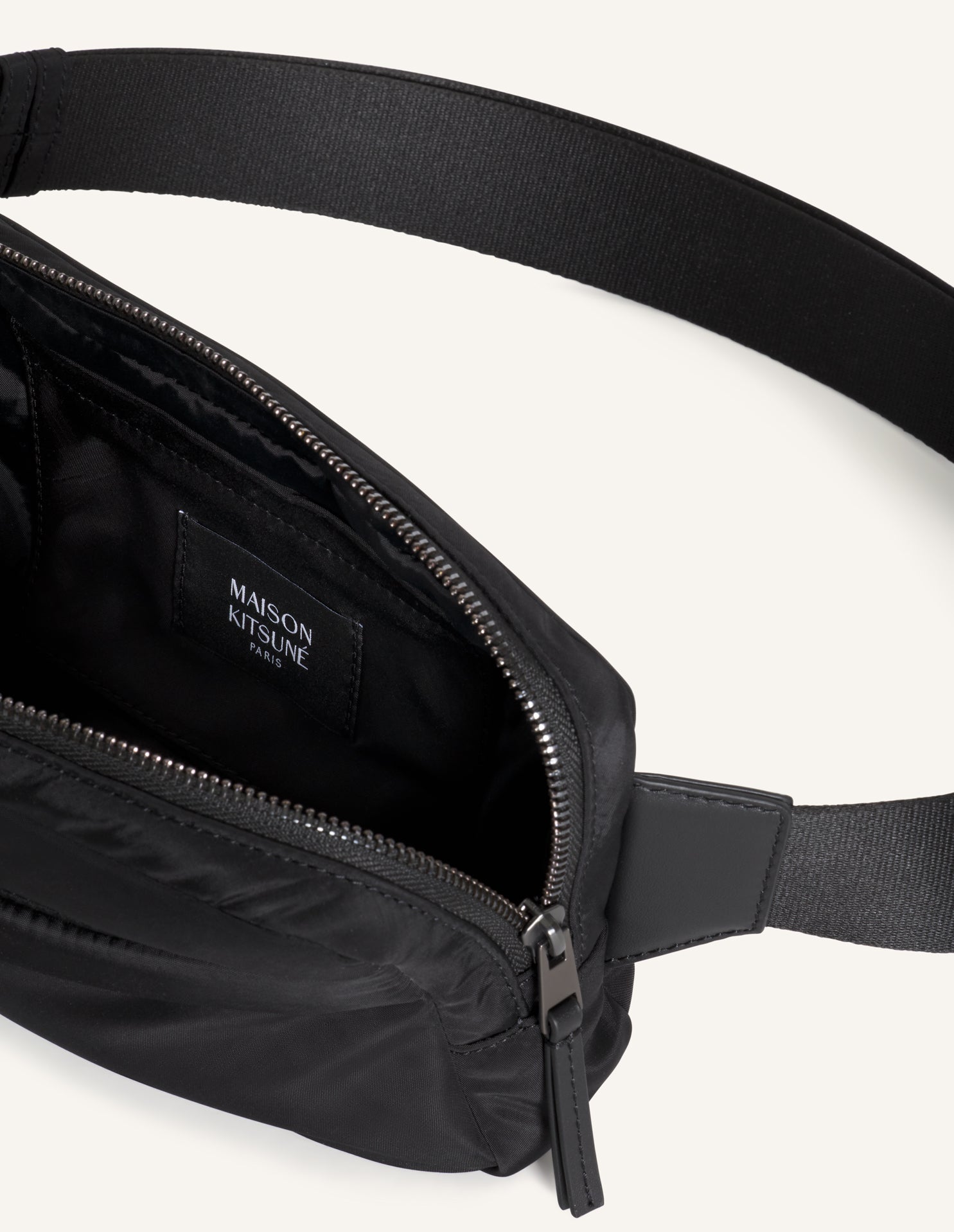 Marsupio nero in nylon - YES SHOPMarsupiMAISON KITSUNEQU05113WB0043-P199-Taglia unica9531108863771