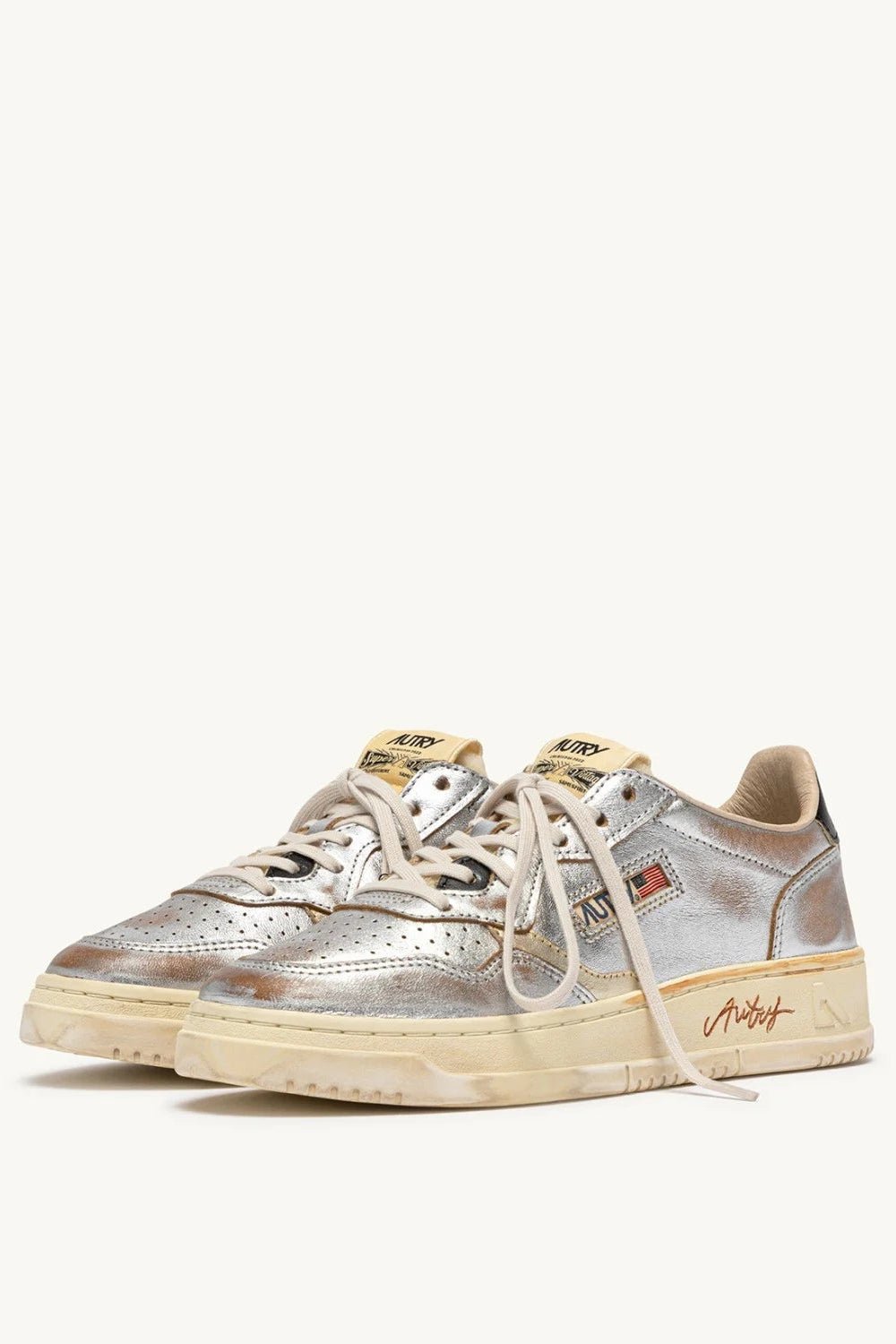 Sneakers medialist low Super Vintage in pelle argento, platino e nero - YES SHOPScarpe sportiveAUTRYAULW-WR02-IT 369350440454871