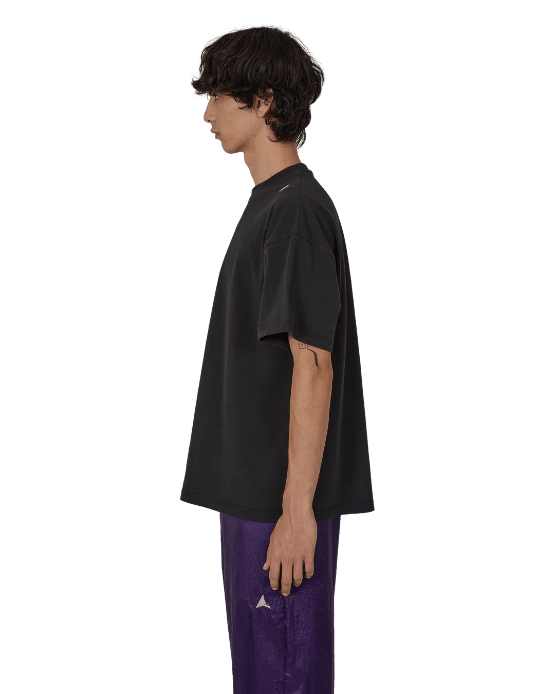 T-shirt nera in cotone con logo su spalla - YES SHOPT-shirtROAYBUW011JY01-XXS1086776523771