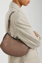 Borsa Charm Frame Purse in pelle biscotto - YES SHOPBorse a spallaVIVIENNE WESTWOOD4B01000PW/L00BX-Taglia unica
