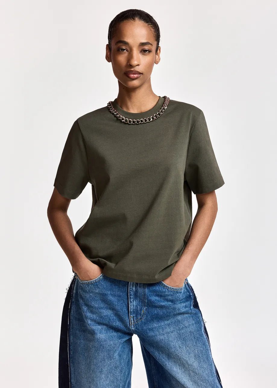 T-shirt Klaim verde oliva con catena girocollo - YES SHOPT-shirtESSENTIELKLAIM-03247892258871