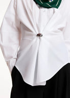 Camicia Kreative oversize bianca con spilla - YES SHOPCamicieESSENTIELKREATIVE-05137892258871