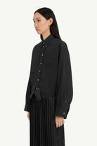 Camicia in cotone effetto speculare MM6 nera - YES SHOPCamicieMM6 MAISON MARGIELAS52DT0058M35256/899-IT 347954118162771