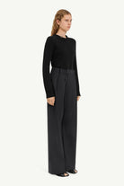 Pantalone in lana con pinces e doppia patta retro MM6 grigio scuro - YES SHOPPantaloniMM6 MAISON MARGIELAS52KA0564M35743/001F-IT 348554118162771