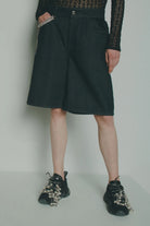 Bermuda in denim nero con fascia in organza e catena gioiello - YES SHOPBermudaCIRCUS HOTELH6SY30-IT 348379908162771