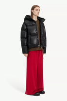 Piumino nero in pelle con cappuccio - YES SHOPPiuminiMM6 MAISON MARGIELASH0AM0098M36016900-IT 425242075569871