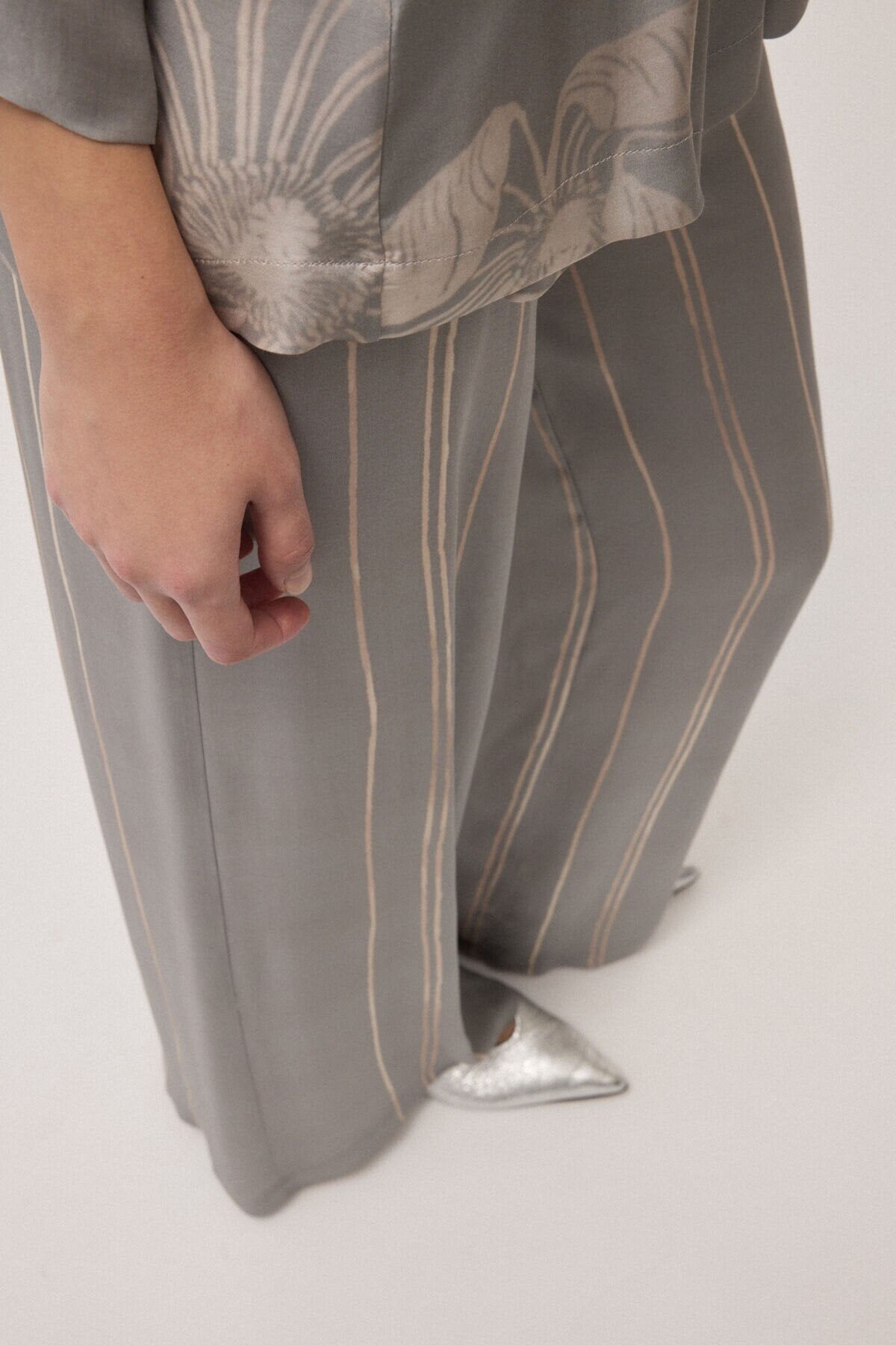 Pantaloni palazzo azzurri in raso di viscosa gessato effetto pennellato - YES SHOPPantaloniOTTOD'AMETP0058-IT 34