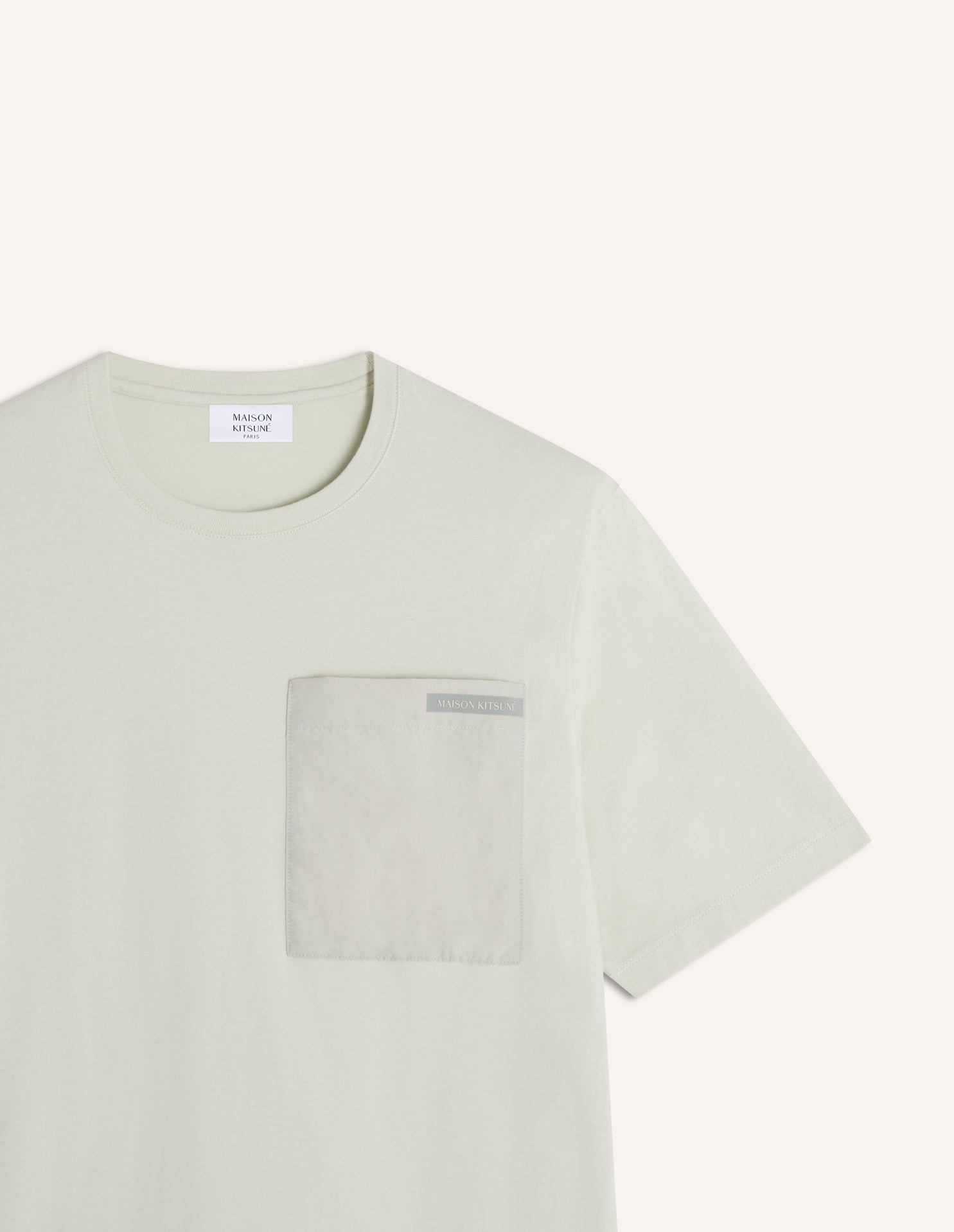 T-shirt grigio chiaro con tasca in nylon - YES SHOPT-shirtMAISON KITSUNEQM00108KJ7026-XXS1930031776771