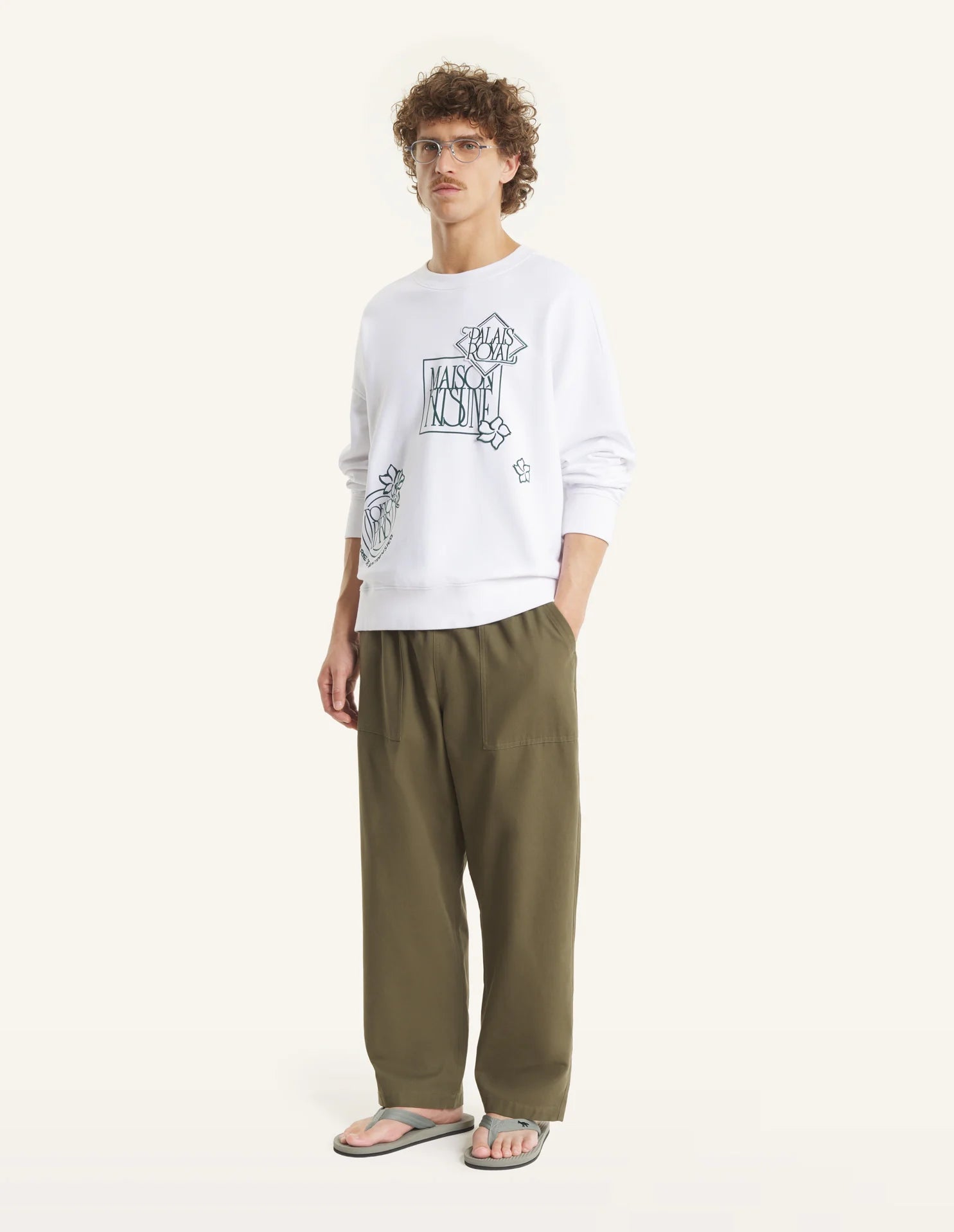 Felpa bianca con stampa francobolli - YES SHOPFelpeMAISON KITSUNEQM00303KM0340-P100-XXS5011108863771