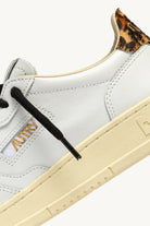 Sneakers medialist low in pelle bianca e cavallino leopard - YES SHOPScarpe sportiveAUTRYAULW-OC02-IT 361540440454871