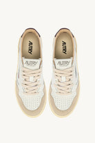Sneakers medialist low in suede bianca e borgogna - YES SHOPScarpe sportiveAUTRYAULW-LS18-IT 363250440454871